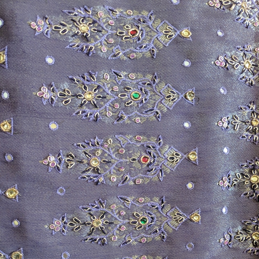 Indian Sari - Picture 2 of 16